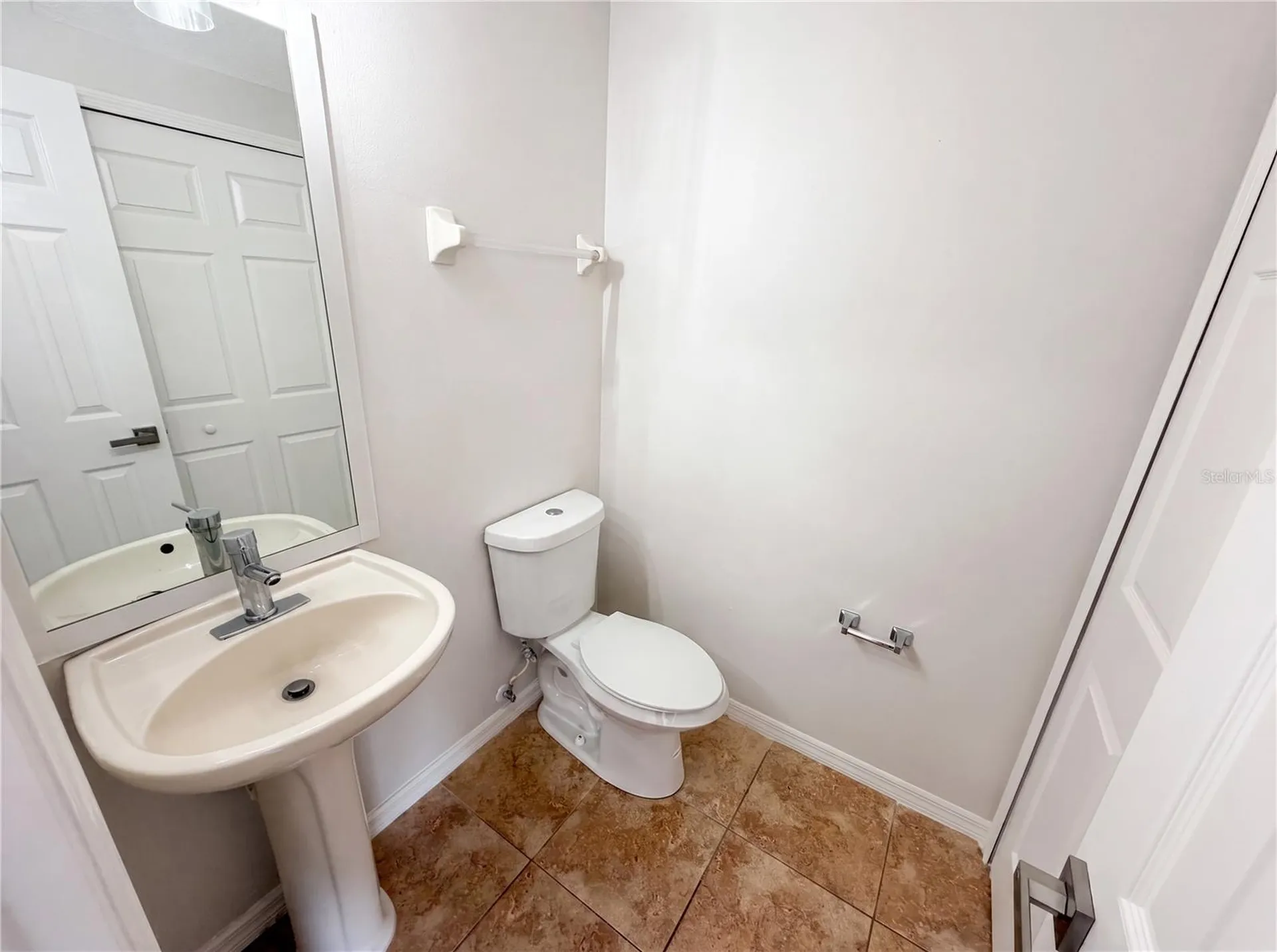 1602 Little Falls Circle Orlando FL 32807