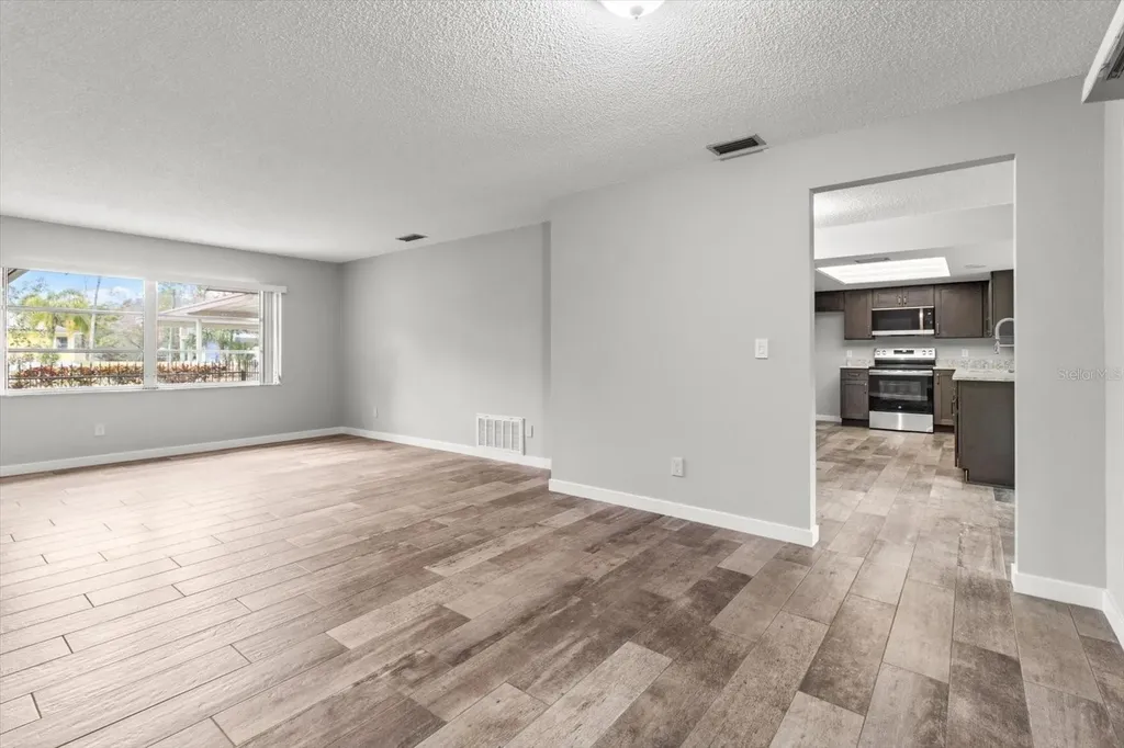512 Paradise Point Crystal River FL 34429