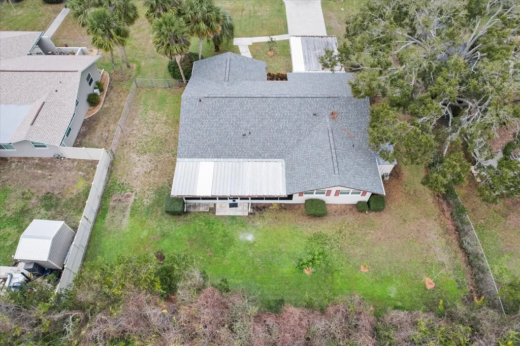 512 Paradise Point Crystal River FL 34429