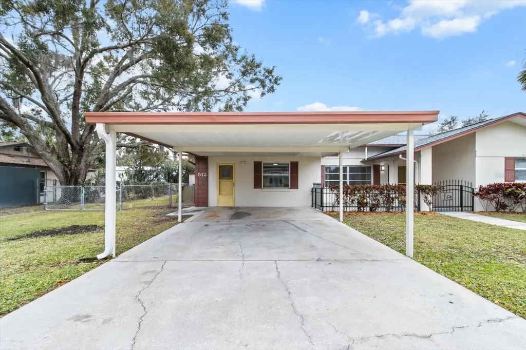 512 Paradise Point Crystal River FL 34429