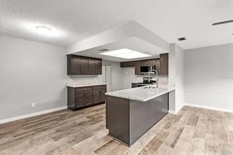 512 Paradise Point Crystal River FL 34429