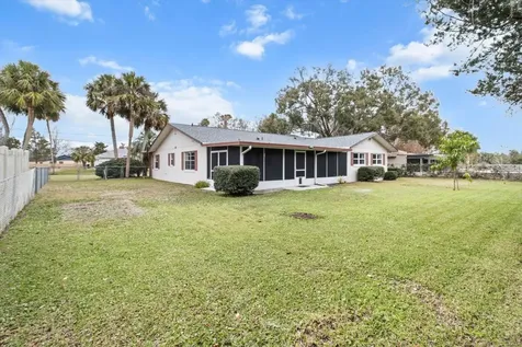 512 Paradise Point Crystal River FL 34429