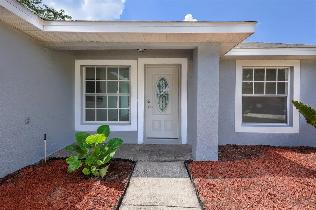 318 Walpole Loop Davenport FL 33897