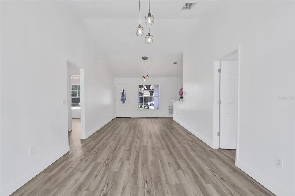318 Walpole Loop Davenport FL 33897