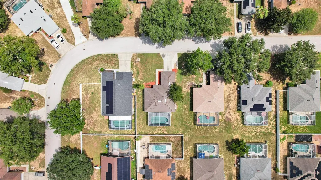318 Walpole Loop Davenport FL 33897