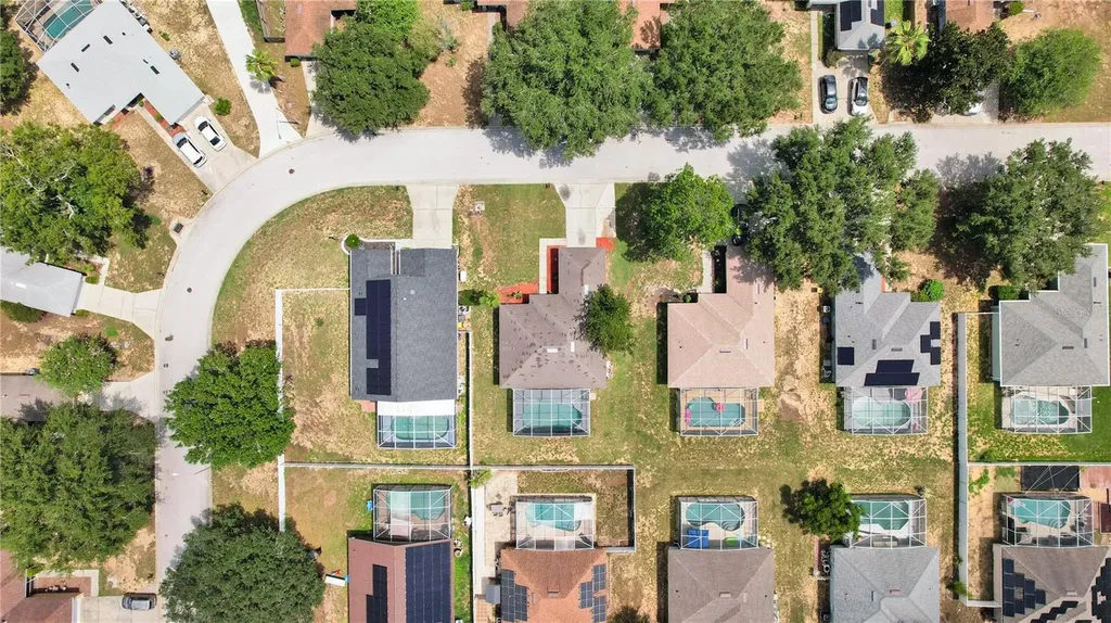 318 Walpole Loop Davenport FL 33897