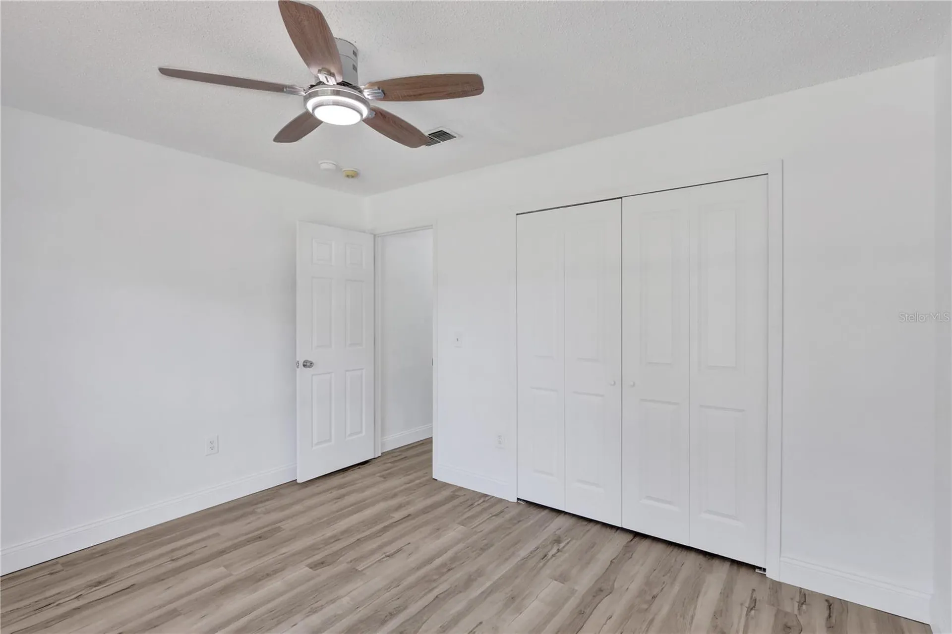 318 Walpole Loop Davenport FL 33897