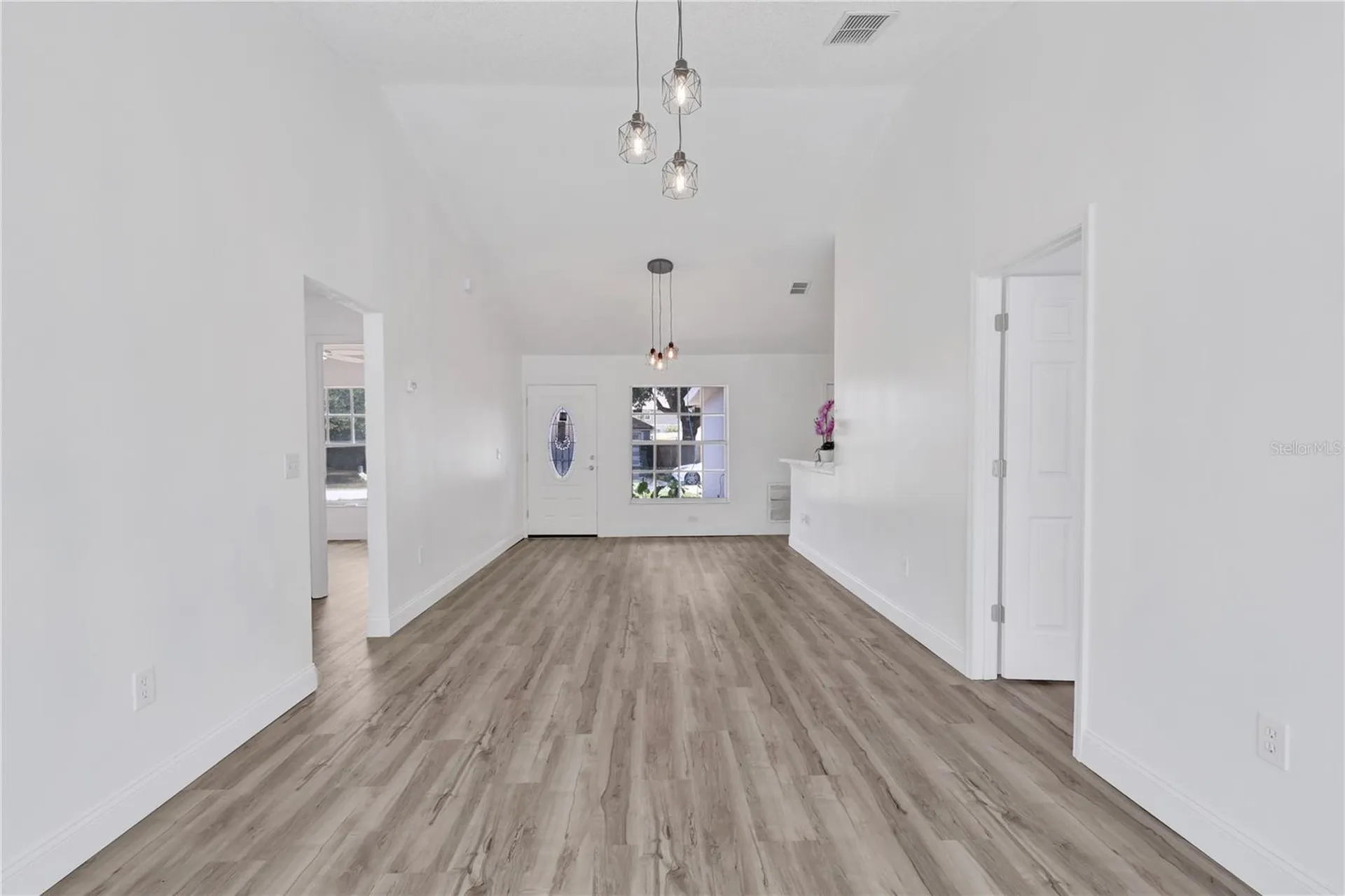 318 Walpole Loop Davenport FL 33897