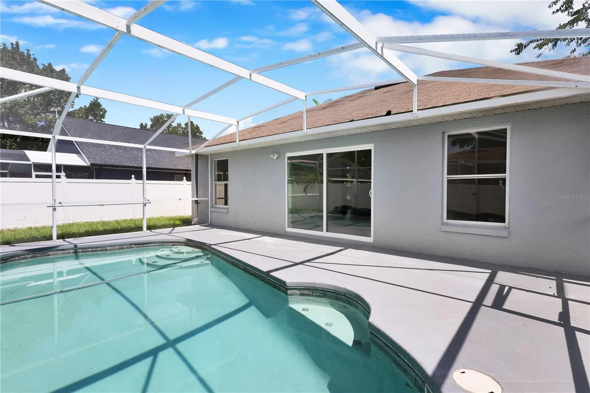 318 Walpole Loop Davenport FL 33897
