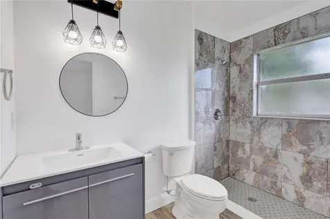 318 Walpole Loop Davenport FL 33897