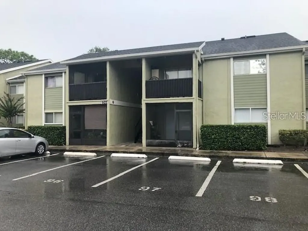922 Lake Destiny Road Altamonte Springs FL 32714