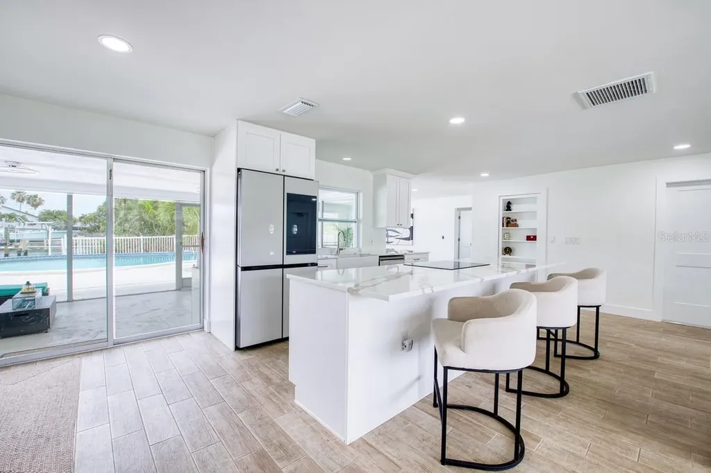 12125 6th Street E Treasure Island FL 33706