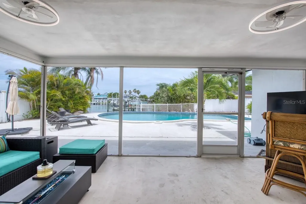 12125 6th Street E Treasure Island FL 33706