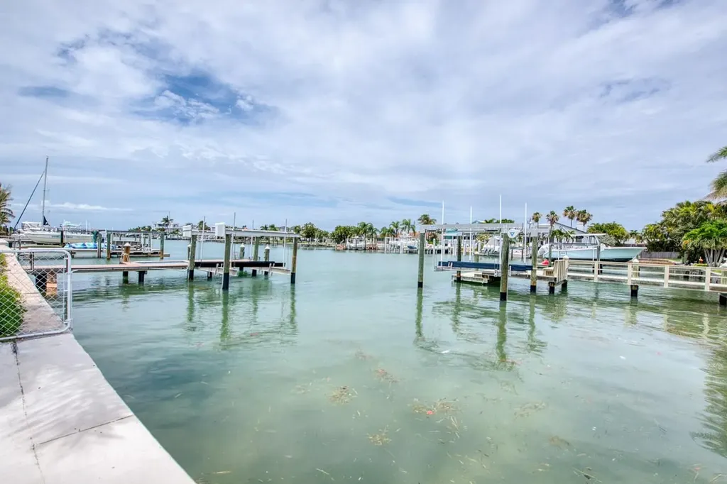 12125 6th Street E Treasure Island FL 33706