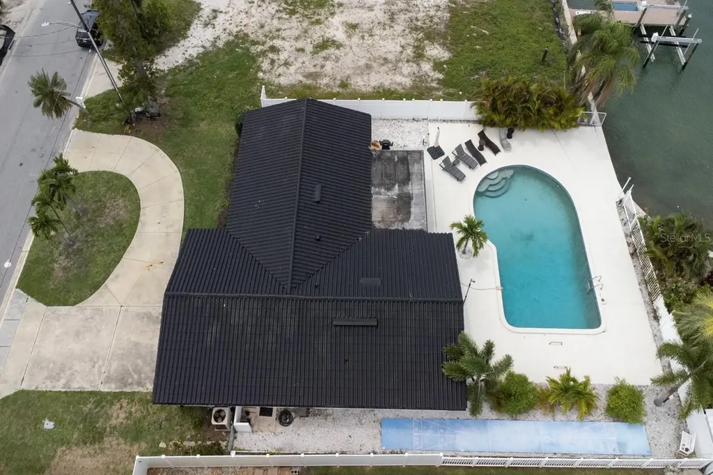 12125 6th Street E Treasure Island FL 33706