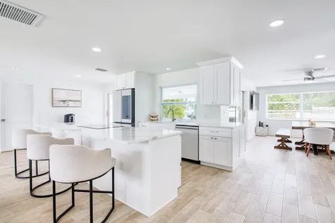12125 6th Street E Treasure Island FL 33706