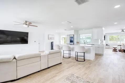 12125 6th Street E Treasure Island FL 33706
