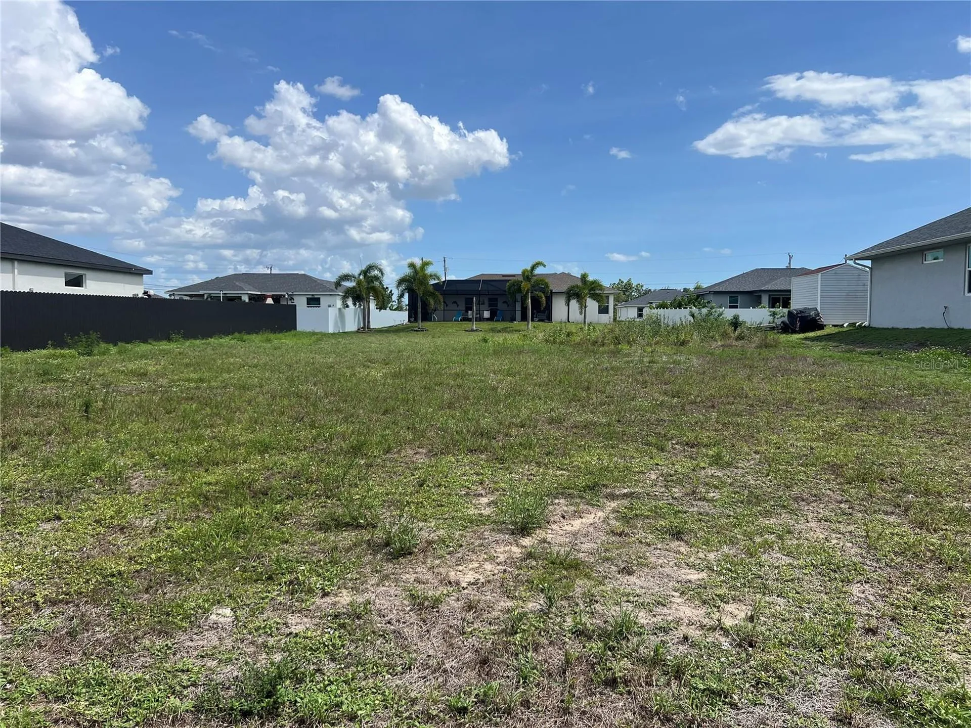 406 Jacaranda Pkwy E Cape Coral FL 33909