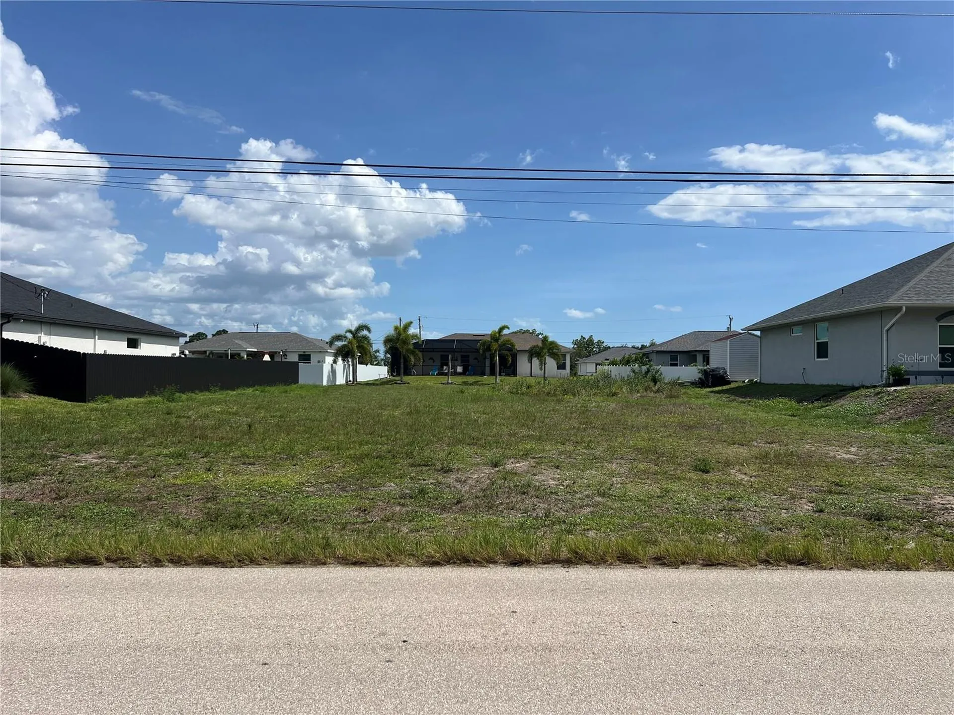 406 Jacaranda Pkwy E Cape Coral FL 33909