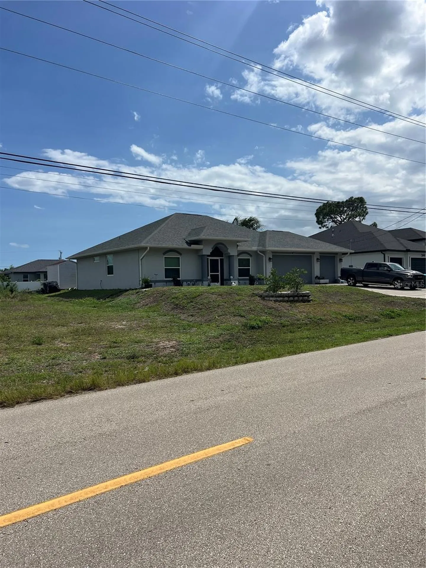 406 Jacaranda Pkwy E Cape Coral FL 33909
