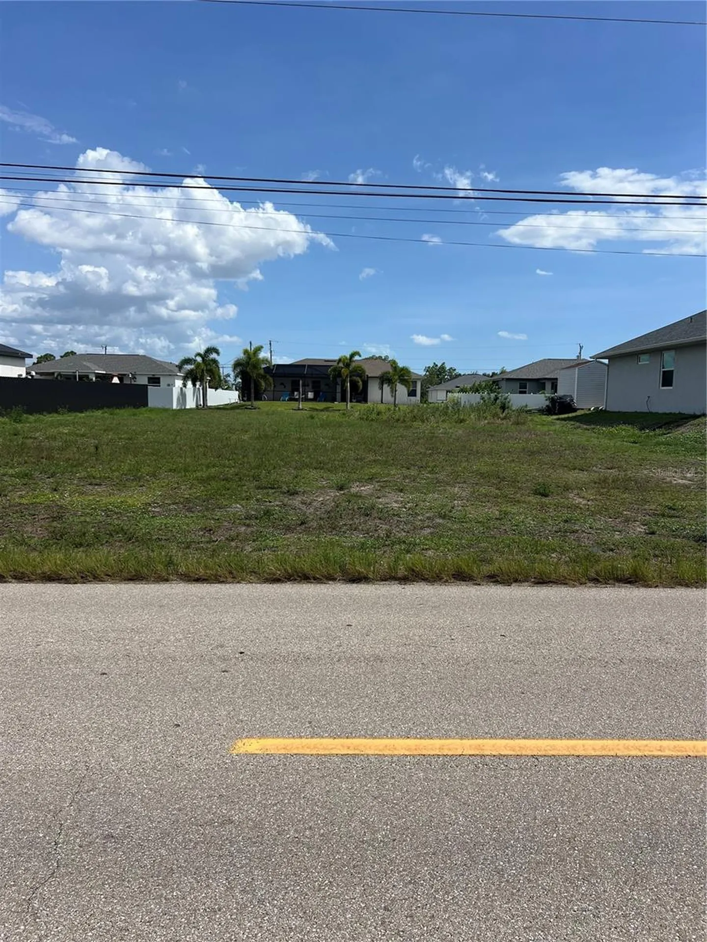 406 Jacaranda Pkwy E Cape Coral FL 33909