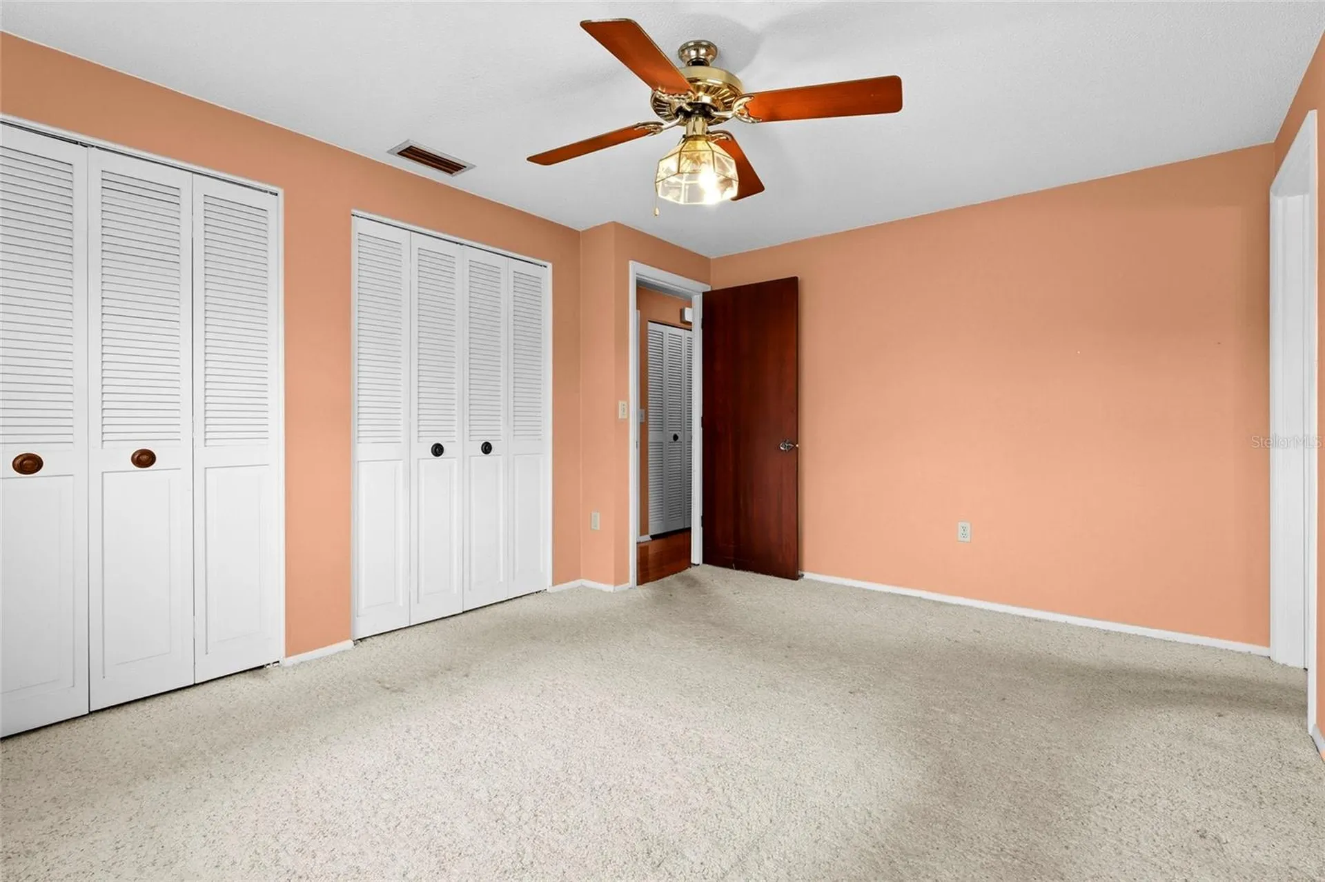 1006 De Leo Drive Sarasota FL 34243