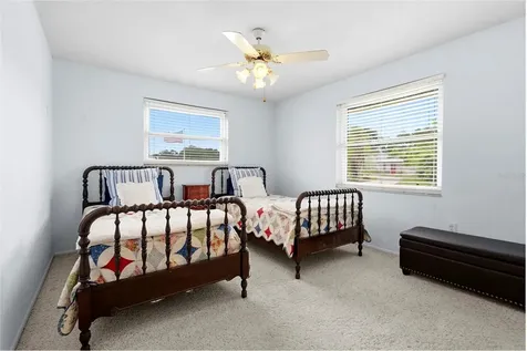 1006 De Leo Drive Sarasota FL 34243