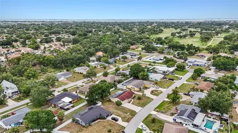 1006 De Leo Drive Sarasota FL 34243