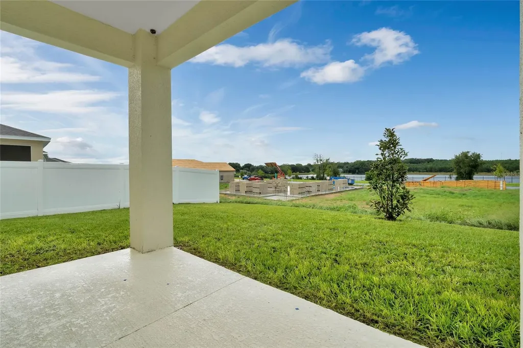 717 Crown Rose Drive Eagle Lake FL 33839