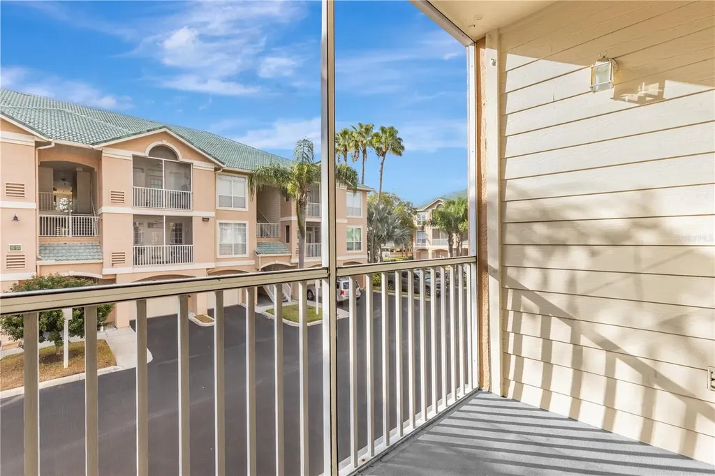 3205 Bay Club Circle Tampa FL 33607