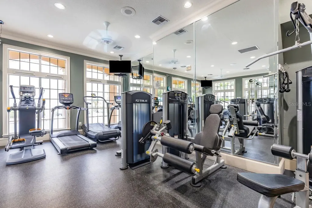 3205 Bay Club Circle Tampa FL 33607