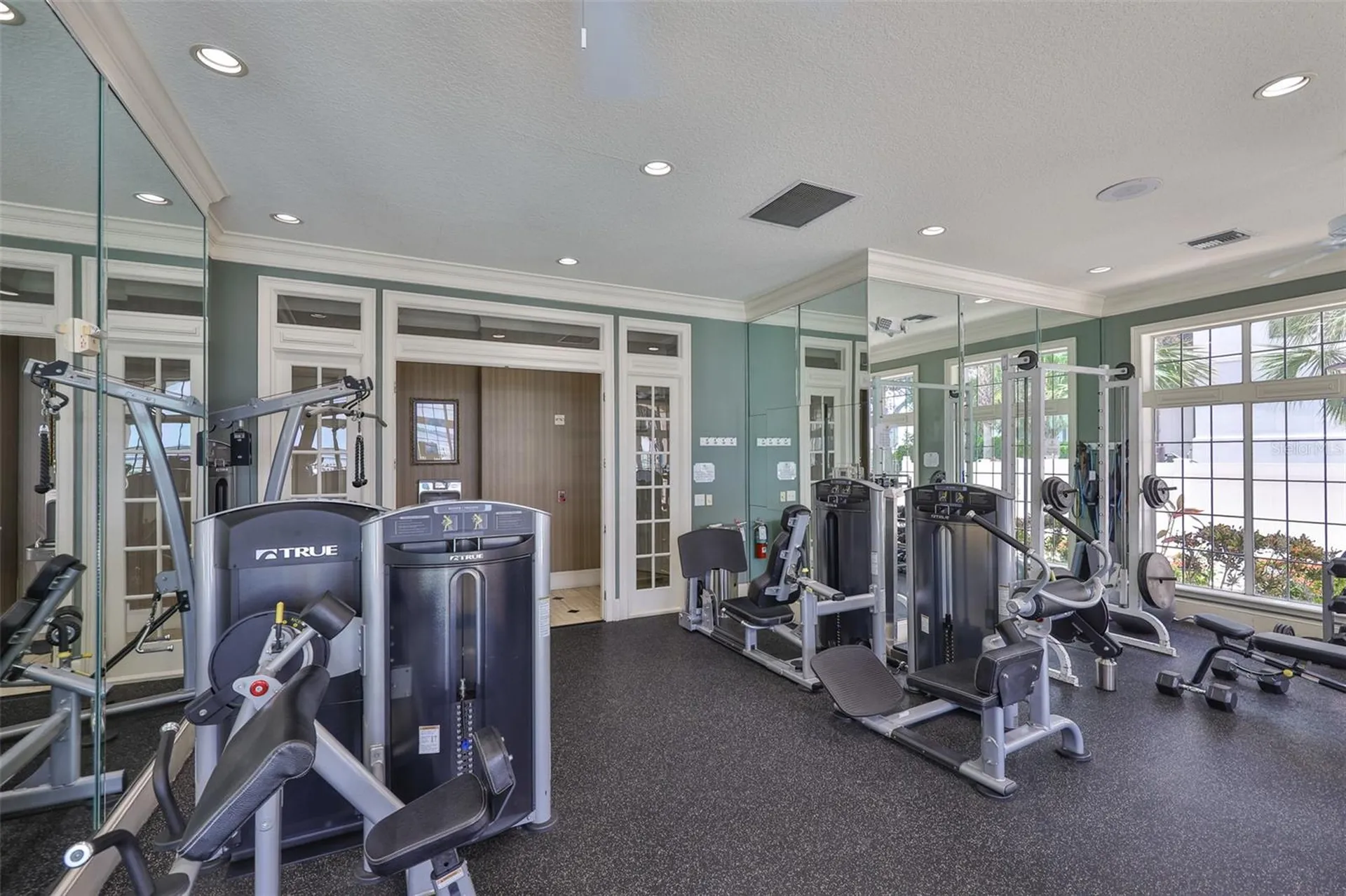 3205 Bay Club Circle Tampa FL 33607