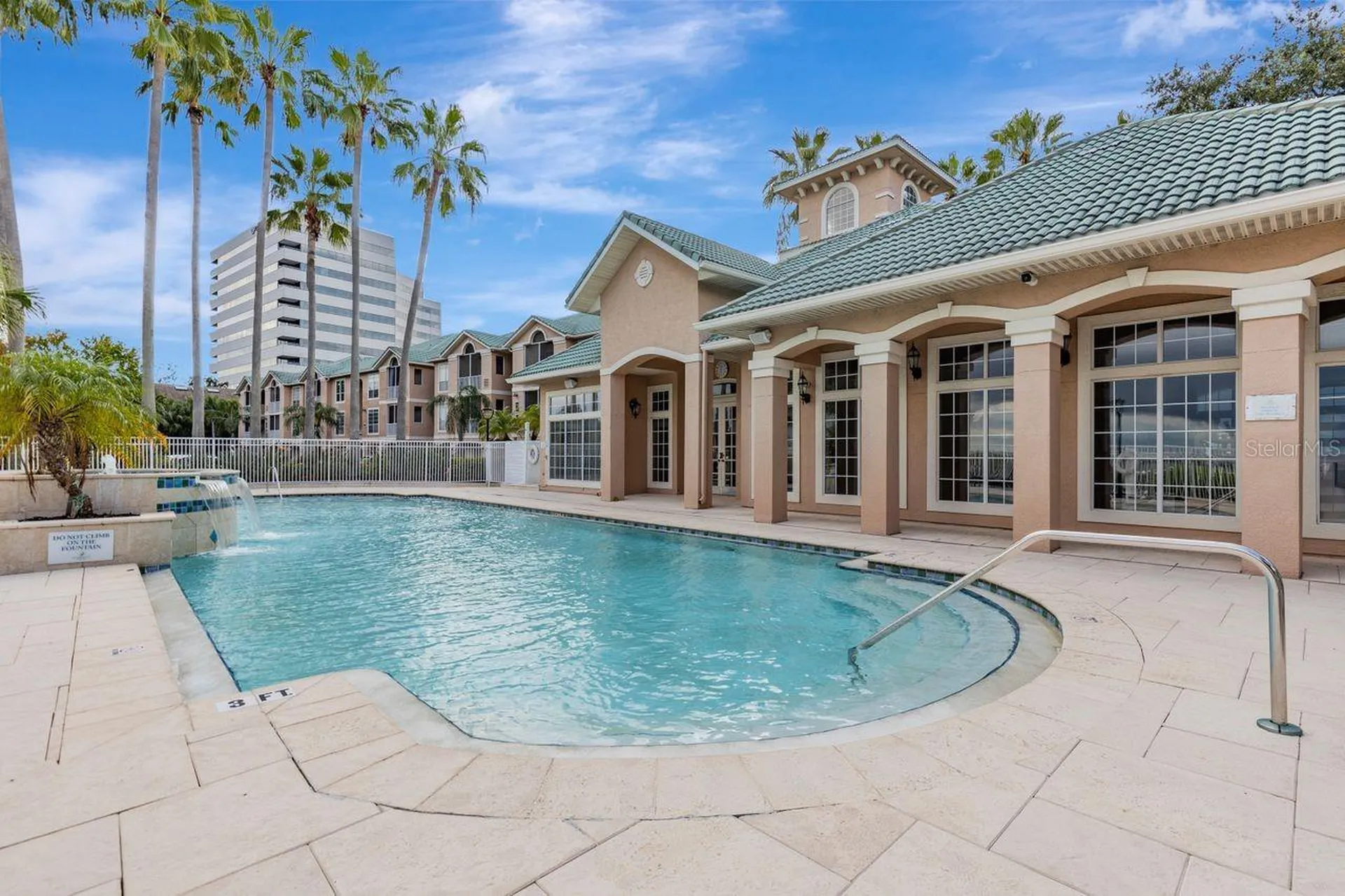 3205 Bay Club Circle Tampa FL 33607