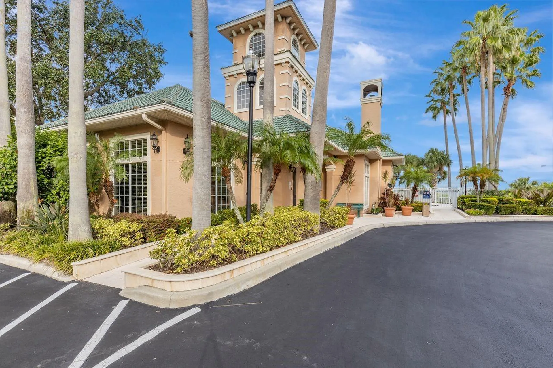 3205 Bay Club Circle Tampa FL 33607
