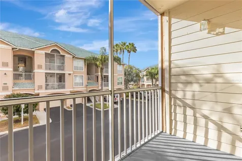 3205 Bay Club Circle Tampa FL 33607