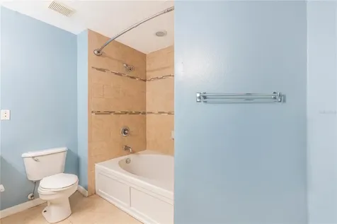 3205 Bay Club Circle Tampa FL 33607