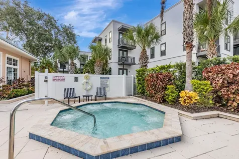 3205 Bay Club Circle Tampa FL 33607