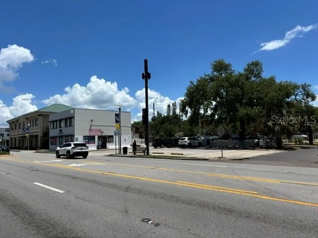 631 4th Street N St Petersburg FL 33701