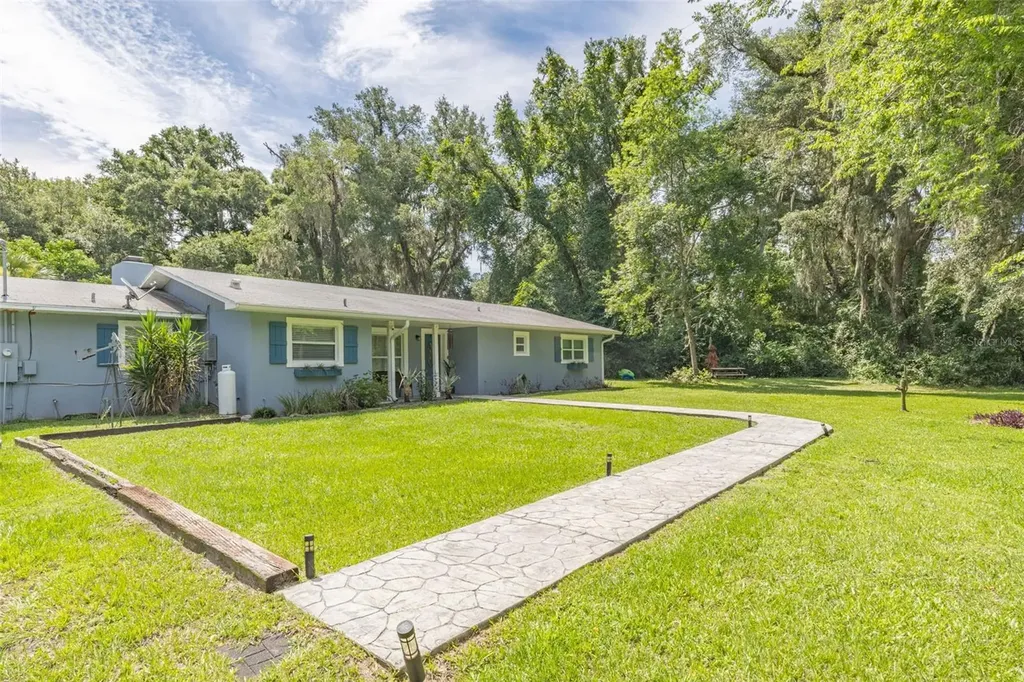 10921 County Road 209 Oxford FL 34484