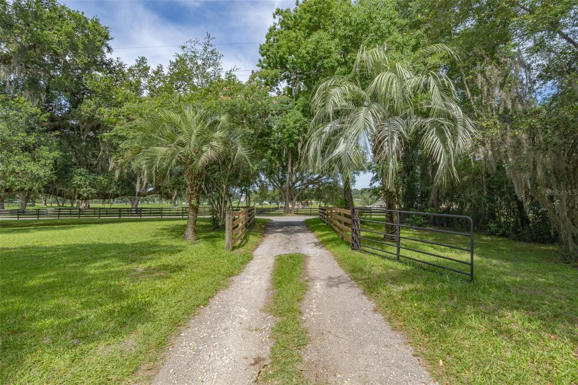 10921 County Road 209 Oxford FL 34484