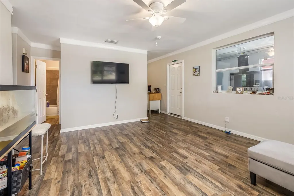 906 Magnolia Avenue Daytona Beach FL 32114