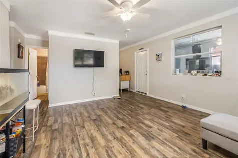 906 Magnolia Avenue Daytona Beach FL 32114