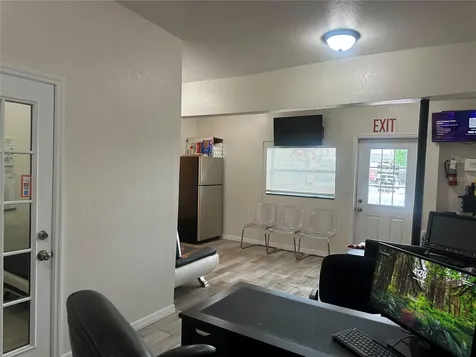 607 Fairvilla Road Orlando FL 32808