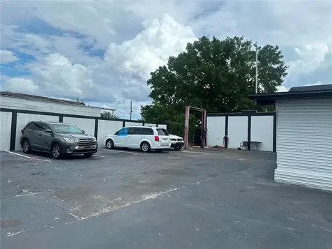 607 Fairvilla Road Orlando FL 32808