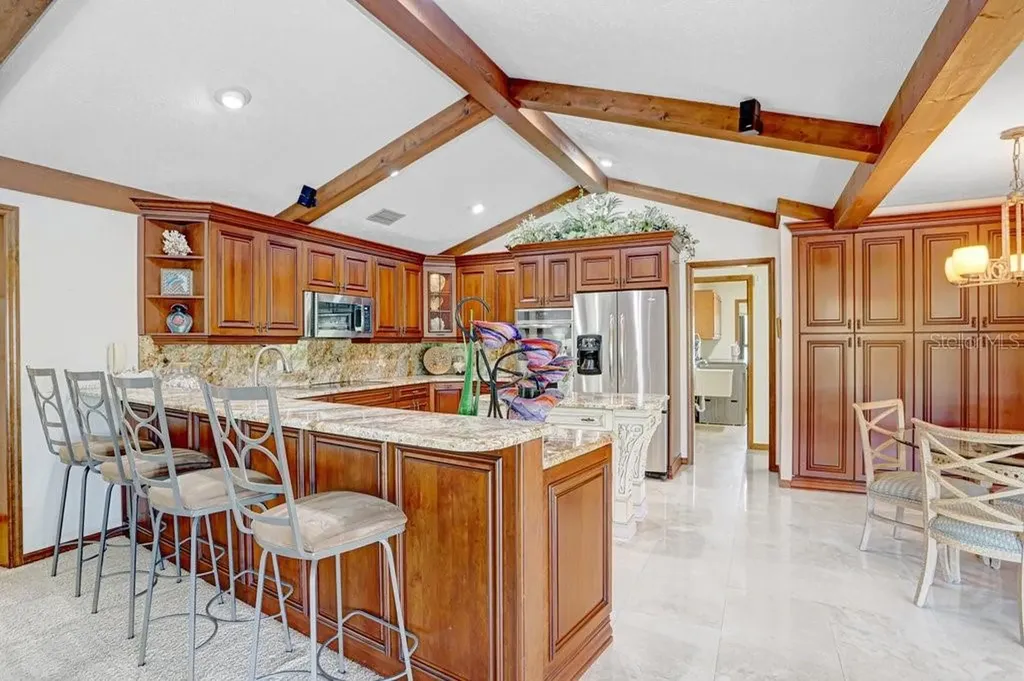 2809 Fairway View Drive Valrico FL 33596