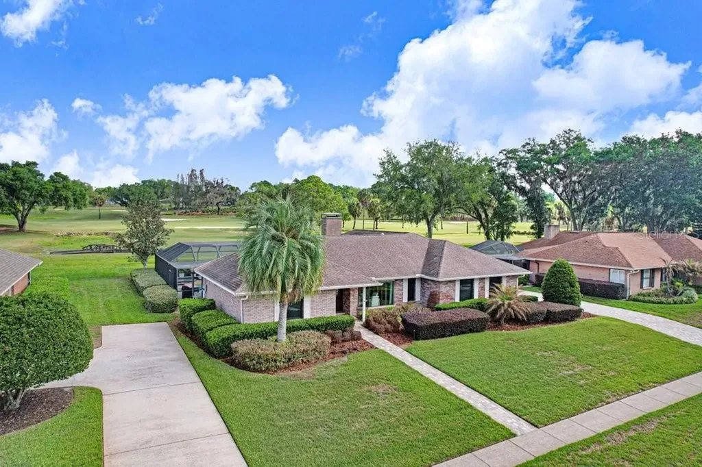 2809 Fairway View Drive Valrico FL 33596