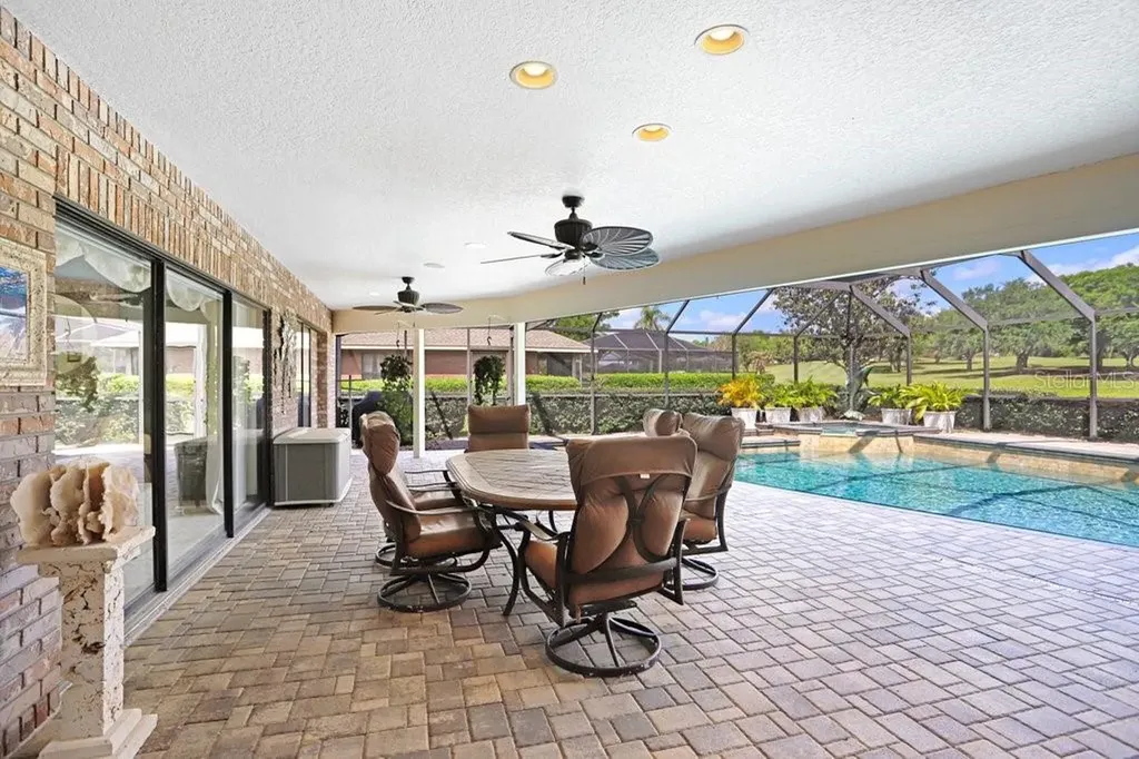 2809 Fairway View Drive Valrico FL 33596