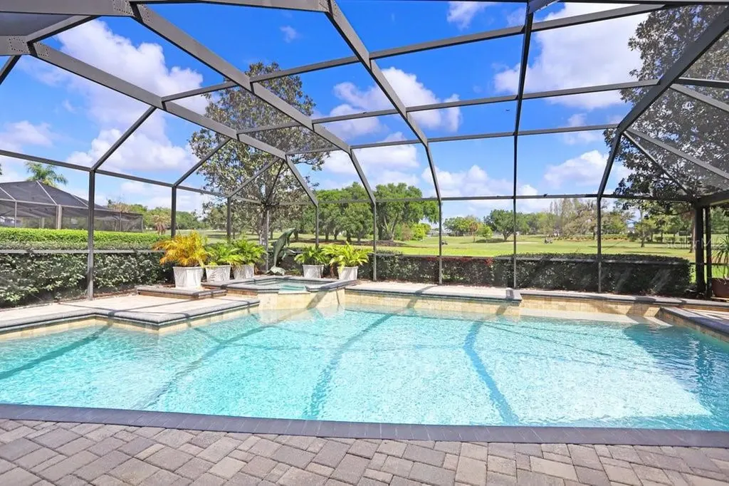 2809 Fairway View Drive Valrico FL 33596