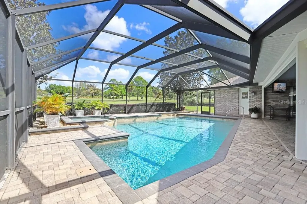 2809 Fairway View Drive Valrico FL 33596