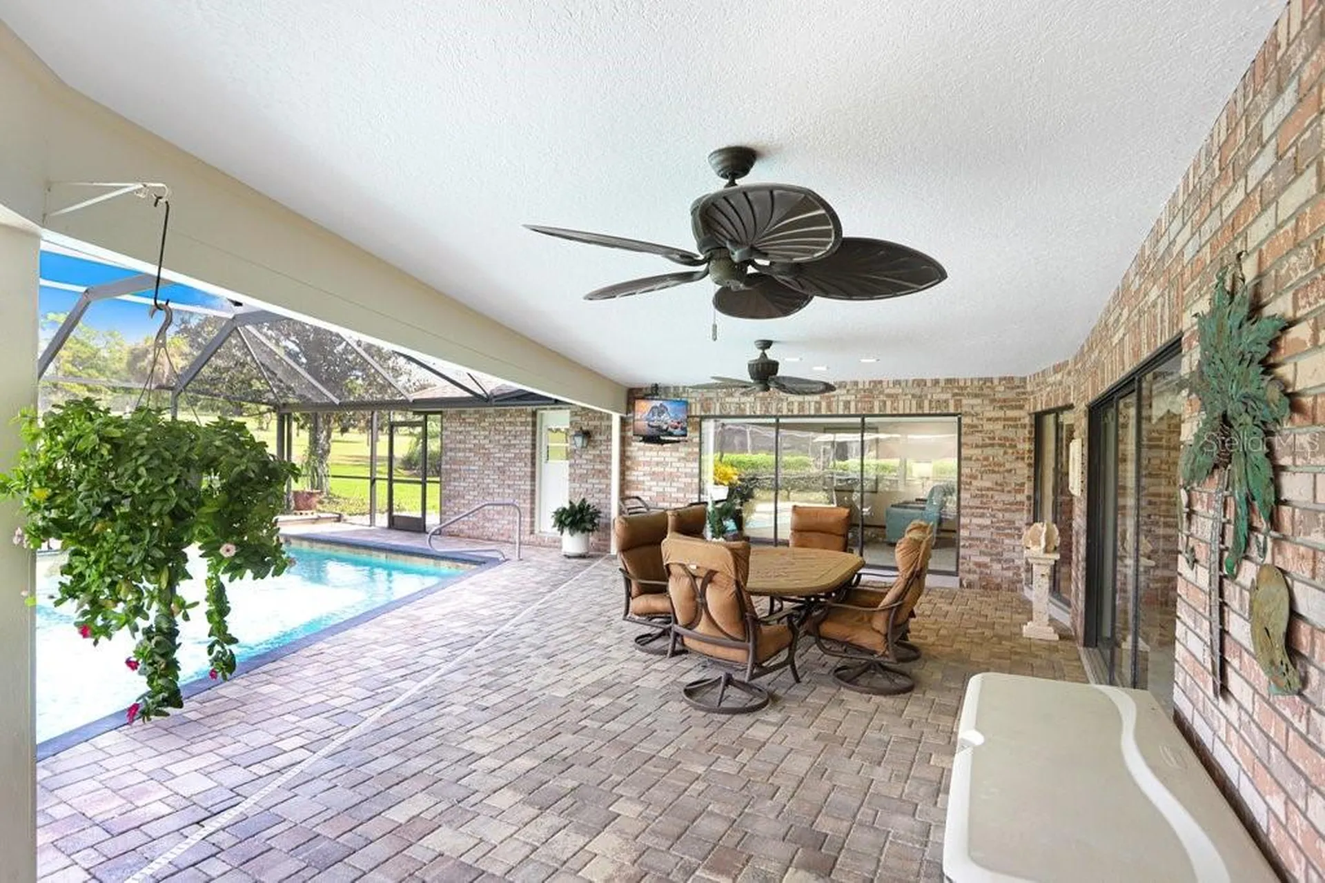 2809 Fairway View Drive Valrico FL 33596